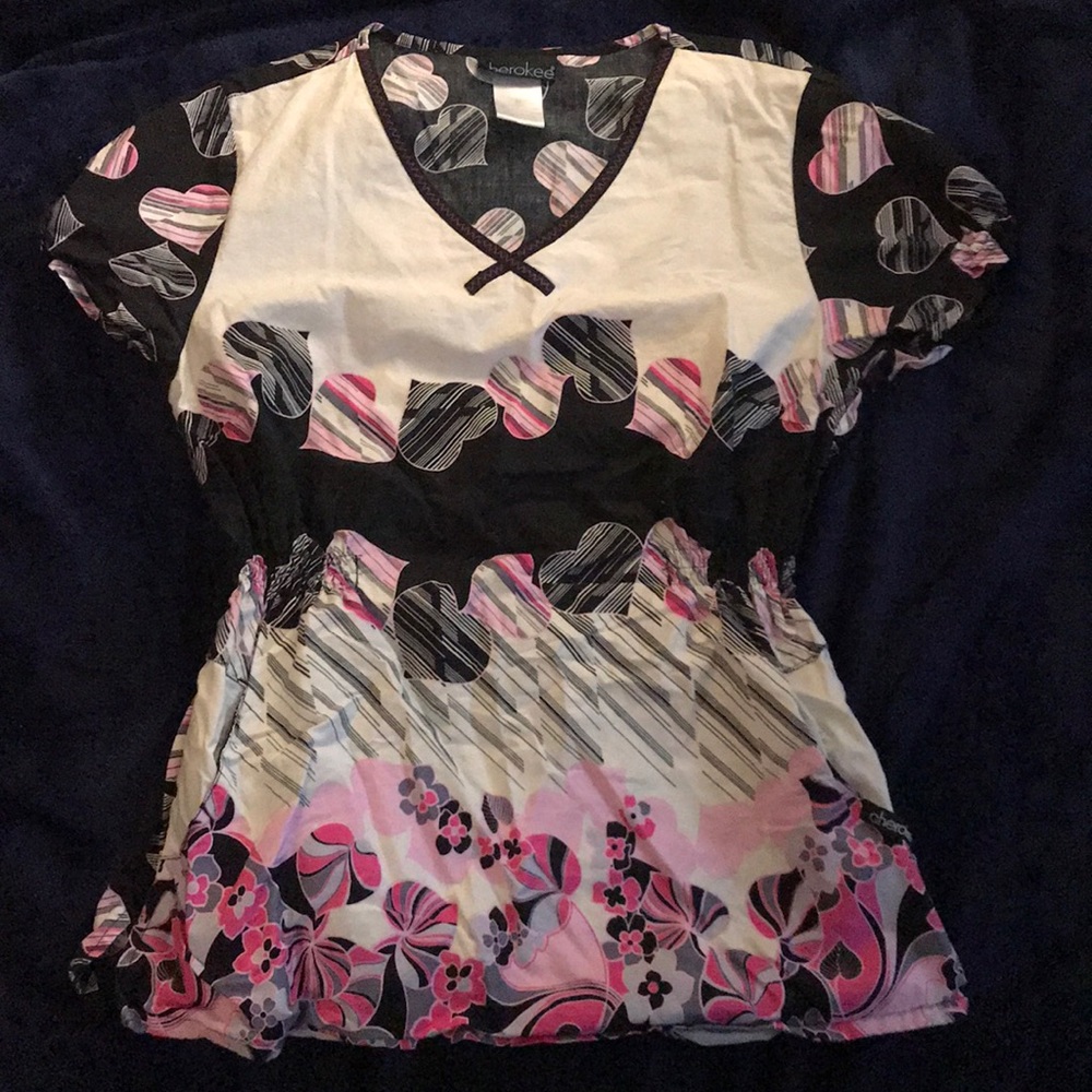 Scrub top